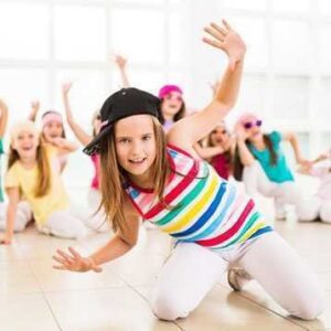 Modern choreography (ages 8+)